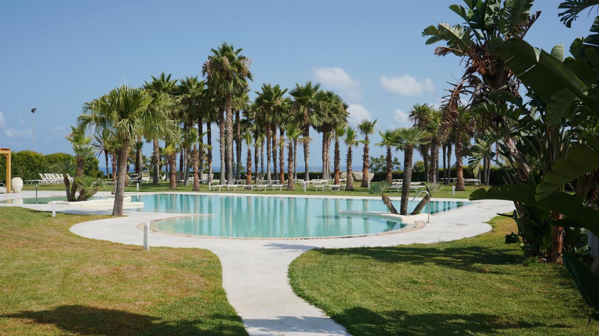 פרגליה Infinity Resort Tropea מראה חיצוני תמונה